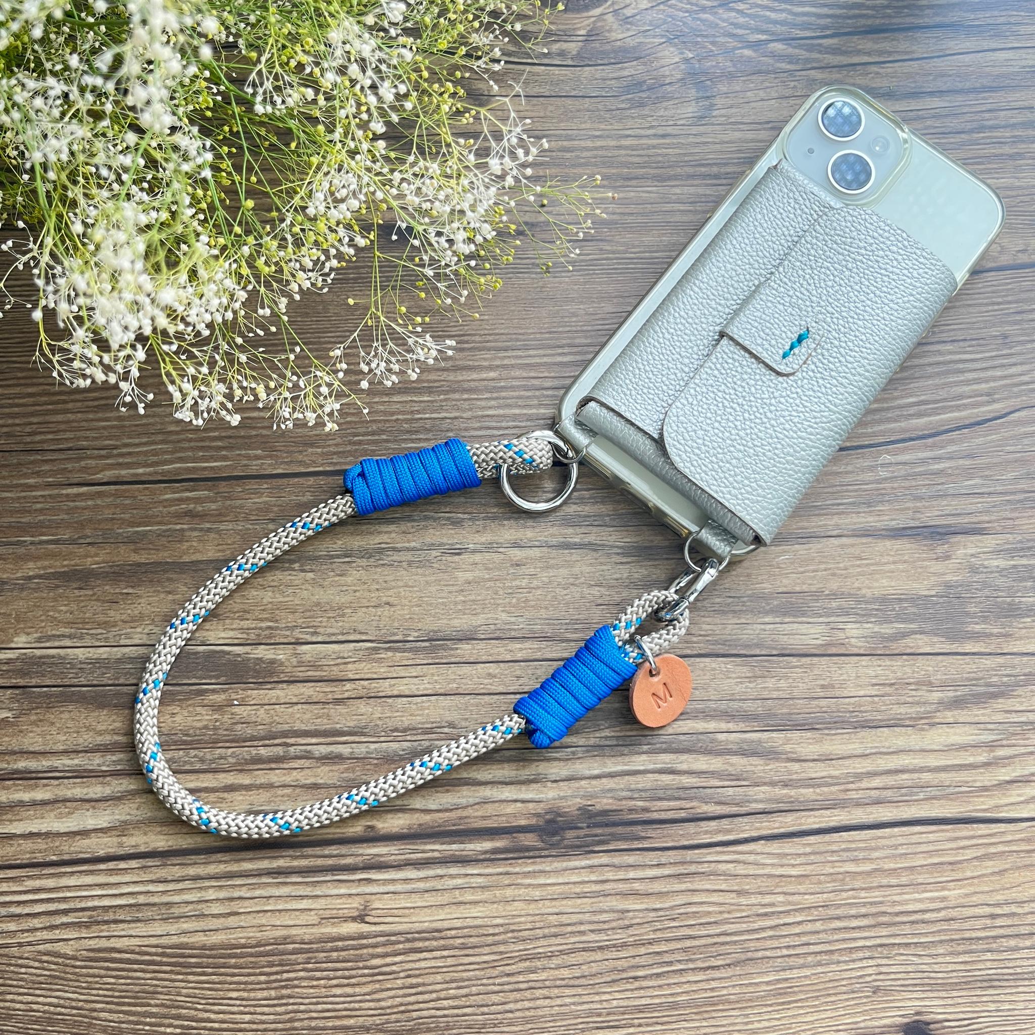 イニシャル刻印♪パラコード スマホショートストラップ　ハンドストラップ イニシャル名入れ刻印 | 2枚目